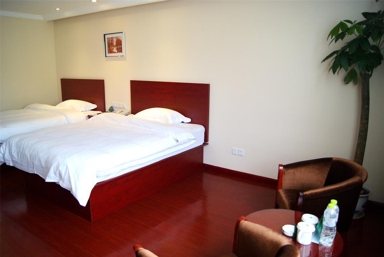 Greentree Alliance Guangxi Hezhou Babu District Lingfeng Square Hotel Esterno foto