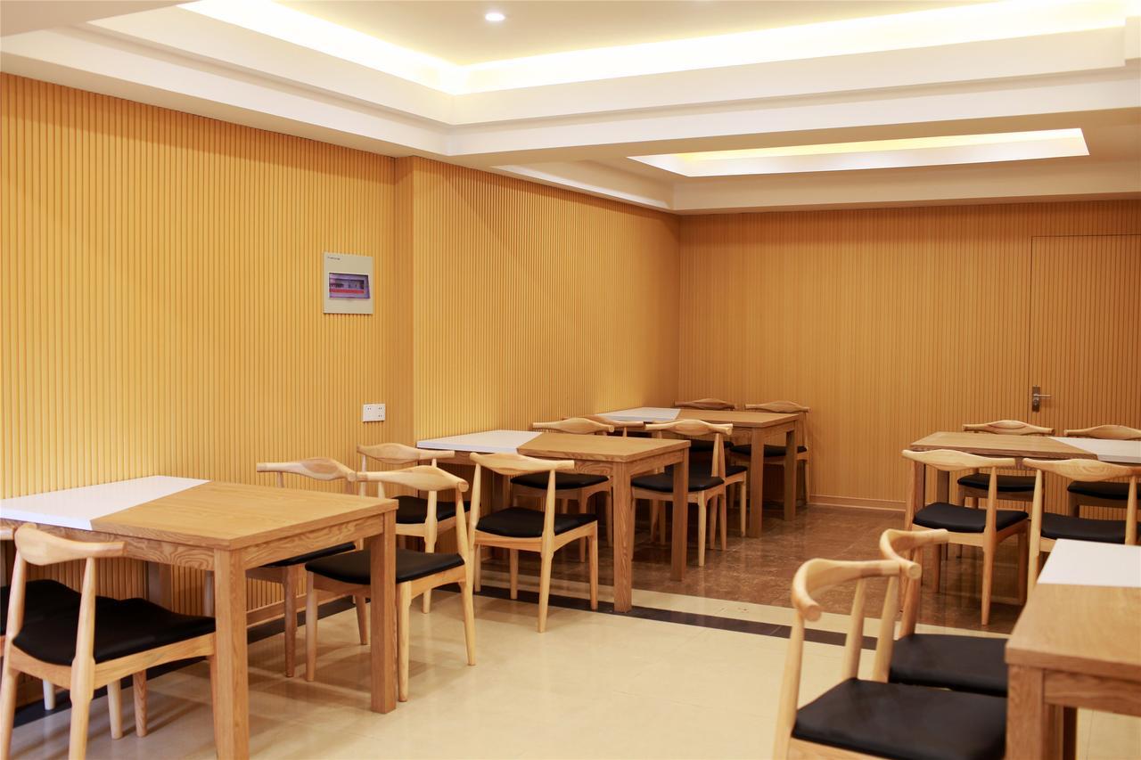 Greentree Alliance Guangxi Hezhou Babu District Lingfeng Square Hotel Esterno foto