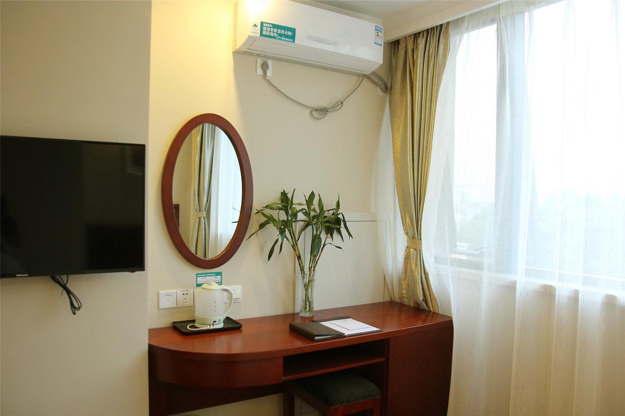 Greentree Alliance Guangxi Hezhou Babu District Lingfeng Square Hotel Esterno foto