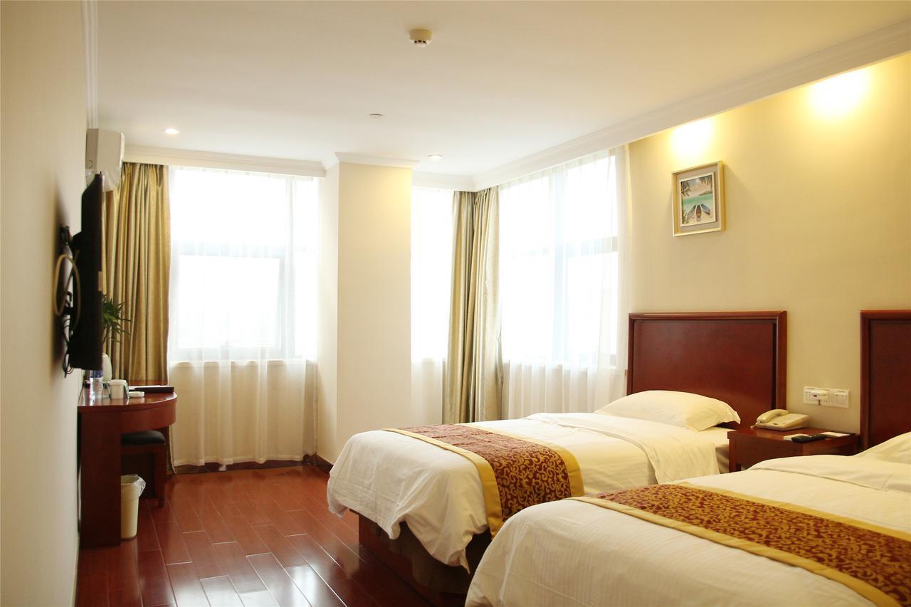 Greentree Alliance Guangxi Hezhou Babu District Lingfeng Square Hotel Esterno foto
